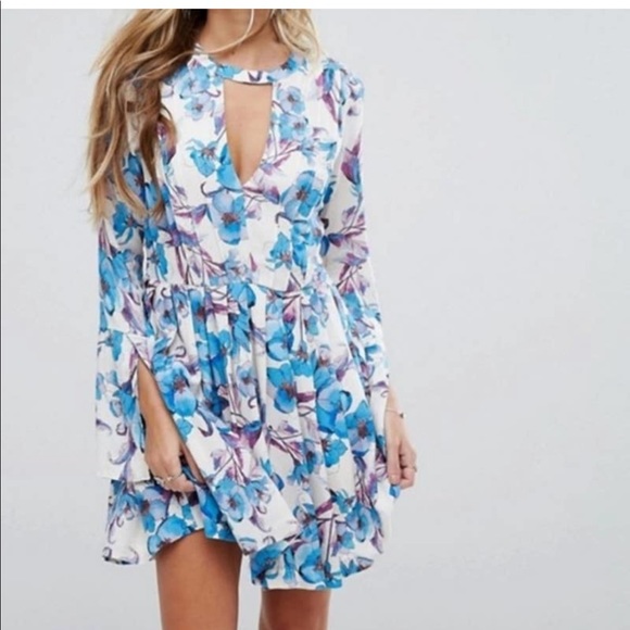 Free People Tegan Floral Mini Dress keyhole
Purple and Blue Bell Sleeves Boho - Picture 2 of 10